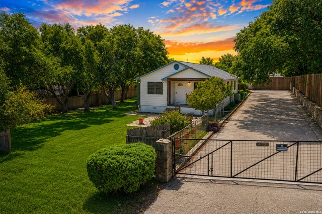 652 TAMARACK DR, Canyon Lake, TX 78133