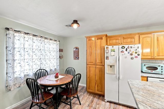 652 TAMARACK DR, Canyon Lake, TX 78133
