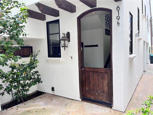 619 Poppy Avenue, Corona Del Mar (newport Beach), CA 92625