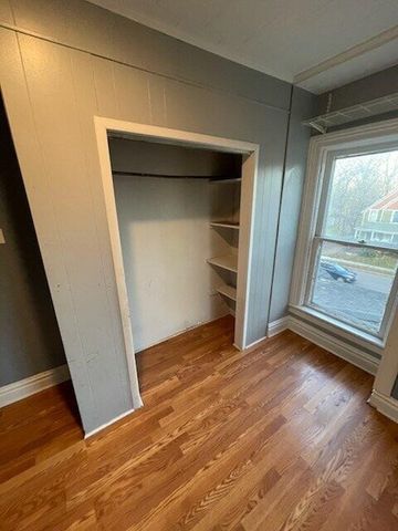 227 Douglas Avenue, Kalamazoo, MI 49007