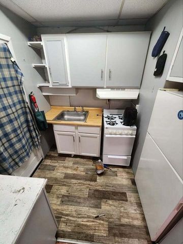 227 Douglas Avenue, Kalamazoo, MI 49007