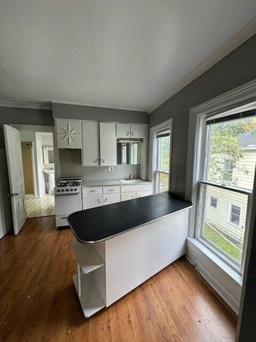 227 Douglas Avenue, Kalamazoo, MI 49007