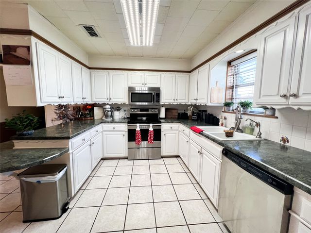 833 Smith Street, Aspermont, TX 79502