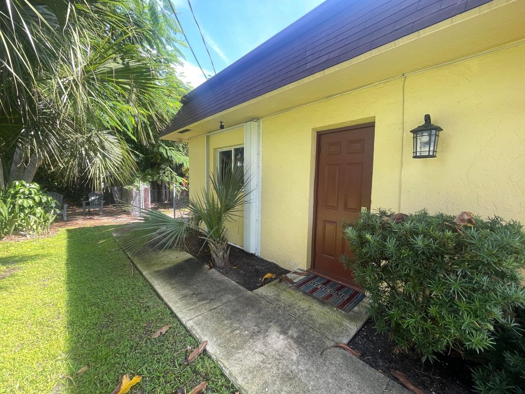 803 NE 2nd Avenue Studio, Delray Beach, FL 33444