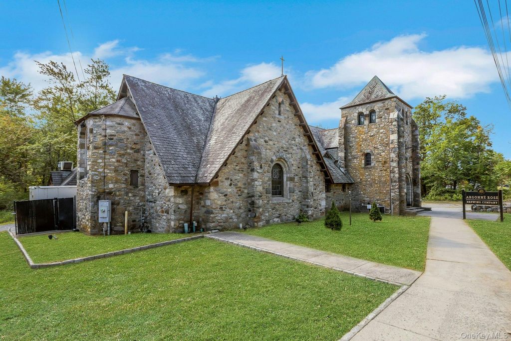 1715 E Main Street, Mohegan Lake, NY 10547 — photo 4