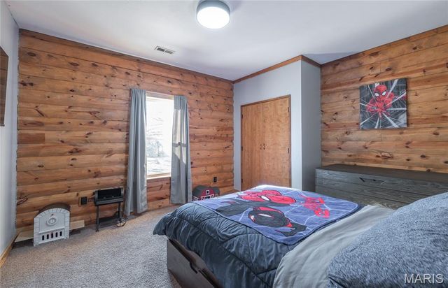 27655 Sandy Drive, Laquey, MO 65534