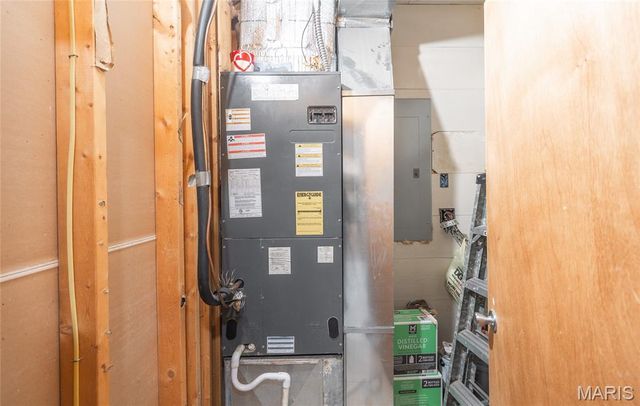 27655 Sandy Drive, Laquey, MO 65534