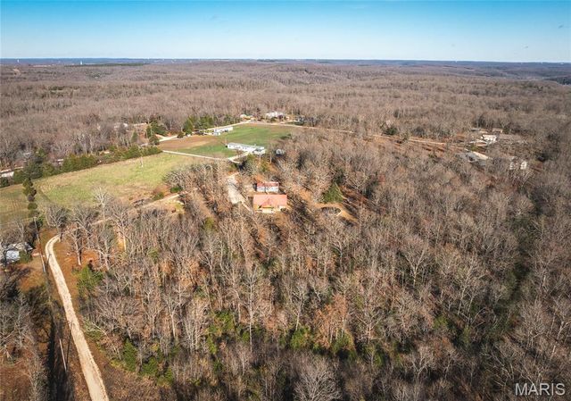 27655 Sandy Drive, Laquey, MO 65534