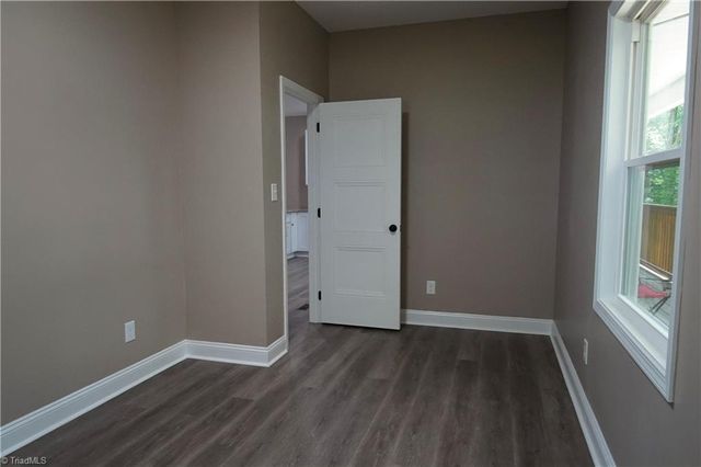 1213 Hillcrest Drive, Thomasville, NC 27360