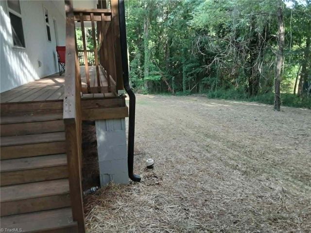 1213 Hillcrest Drive, Thomasville, NC 27360