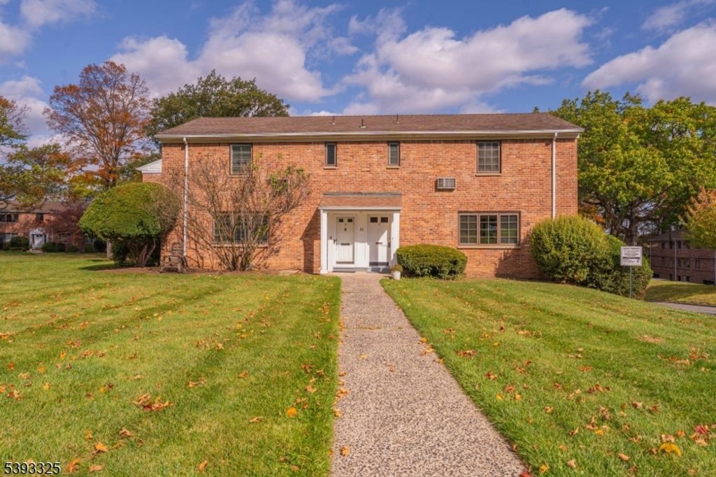 85 Troy Dr, Springfield Twp., NJ 07081