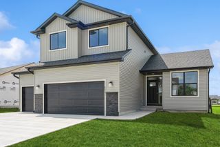 6517 NE George Avenue, Pleasant Hill, IA 50327