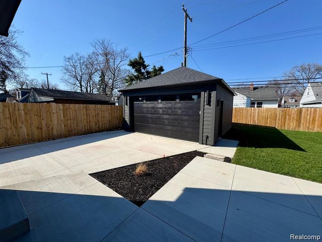 1885 Holland Avenue, Birmingham, MI 48009