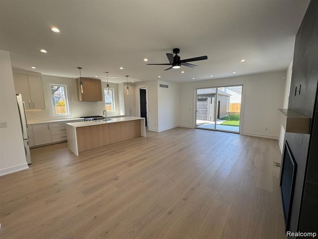1885 Holland Avenue, Birmingham, MI 48009