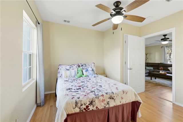 2801 Sokol Dr, Corpus Christi, TX 78415