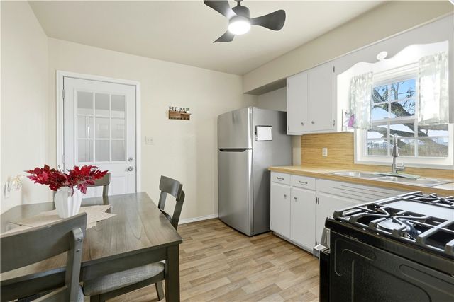 2801 Sokol Dr, Corpus Christi, TX 78415