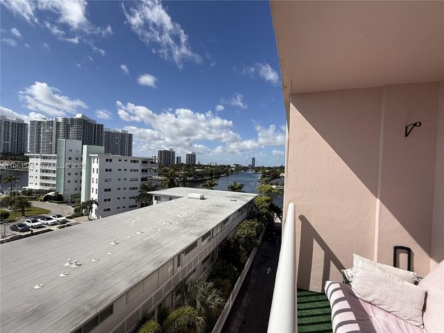 3161 S Ocean Dr 608, Hallandale Beach, FL 33009