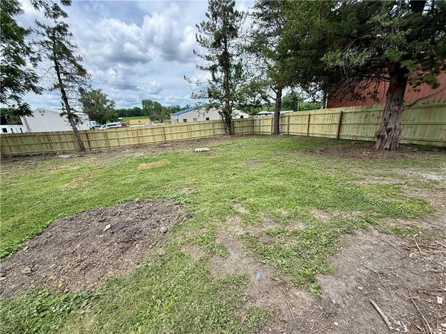 200 E Main Street, Osawatomie, KS 66064