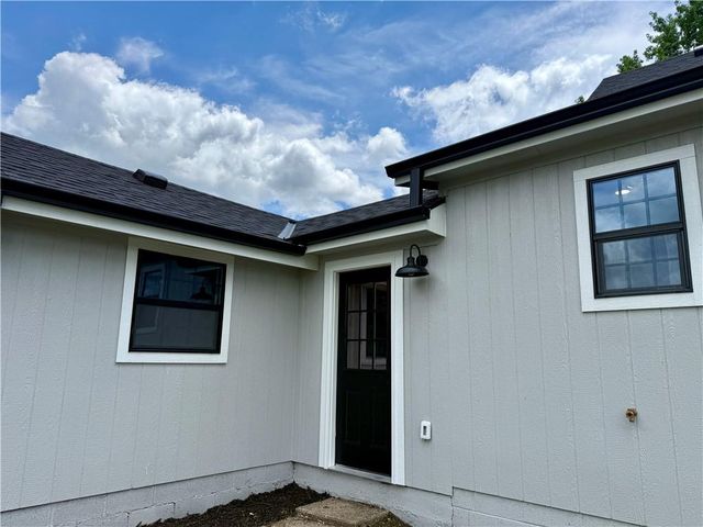 200 E Main Street, Osawatomie, KS 66064