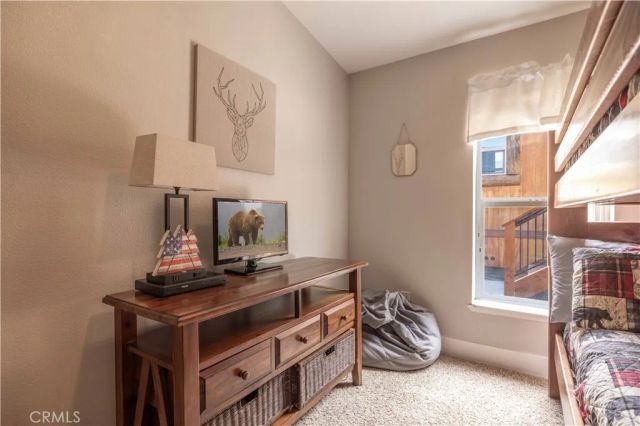 410 Los Angeles Avenue, Sugarloaf, CA 92386