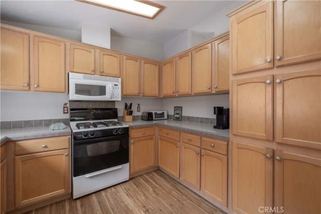 410 Los Angeles Avenue, Sugarloaf, CA 92386