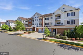 15100 HEATHER MILL LN #301, Haymarket, VA 20169