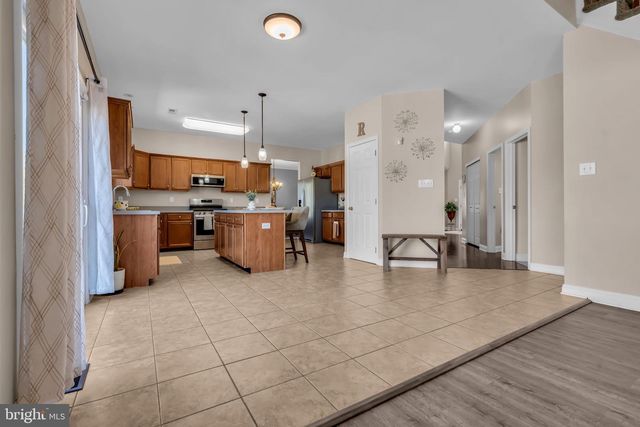 159 DESILVIO DR, Sicklerville, NJ 08081