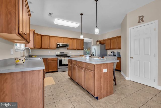 159 DESILVIO DR, Sicklerville, NJ 08081