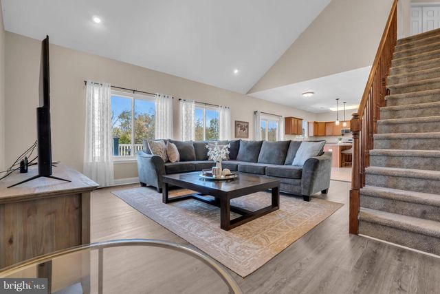 159 DESILVIO DR, Sicklerville, NJ 08081