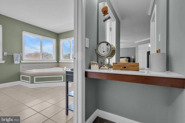 159 DESILVIO DR, Sicklerville, NJ 08081