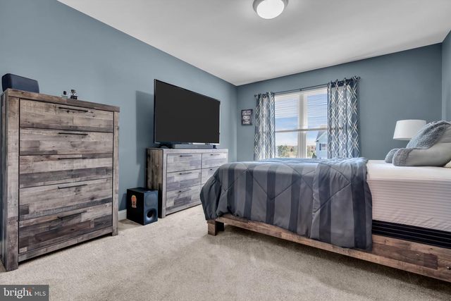 159 DESILVIO DR, Sicklerville, NJ 08081