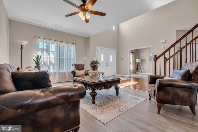 159 DESILVIO DR, Sicklerville, NJ 08081