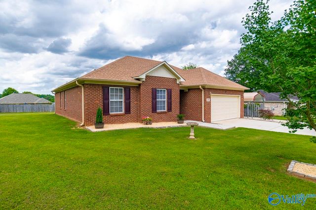 205 Maltese Court, Huntsville, AL 35811
