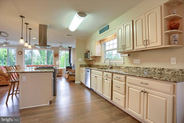 24 NEPTUNE DR, Joppa, MD 21085