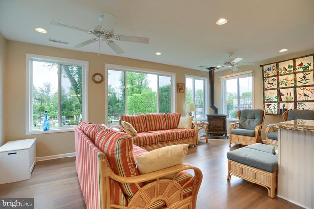 24 NEPTUNE DR, Joppa, MD 21085