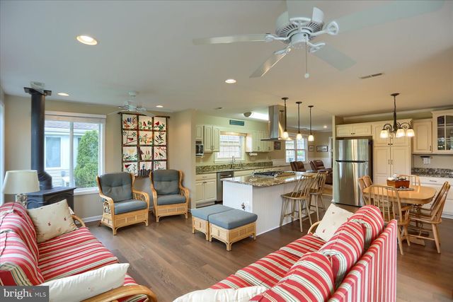 24 NEPTUNE DR, Joppa, MD 21085