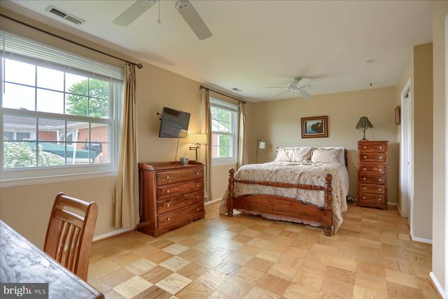 24 NEPTUNE DR, Joppa, MD 21085