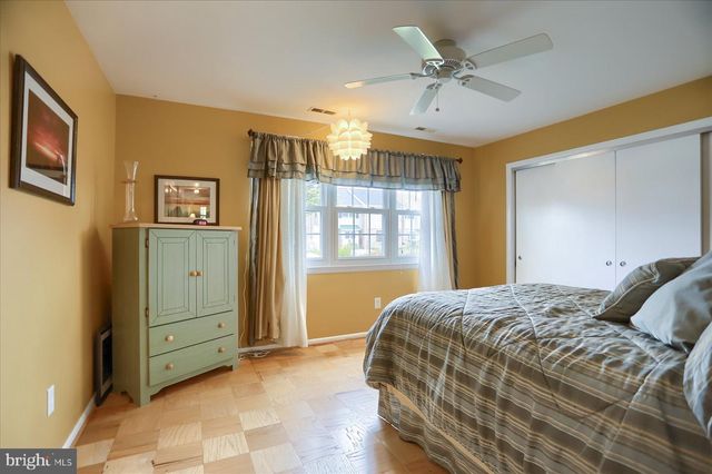 24 NEPTUNE DR, Joppa, MD 21085