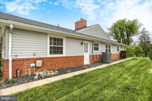 24 NEPTUNE DR, Joppa, MD 21085