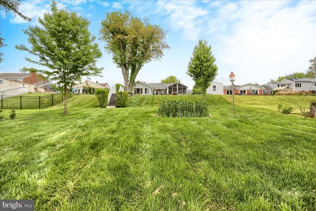 24 NEPTUNE DR, Joppa, MD 21085