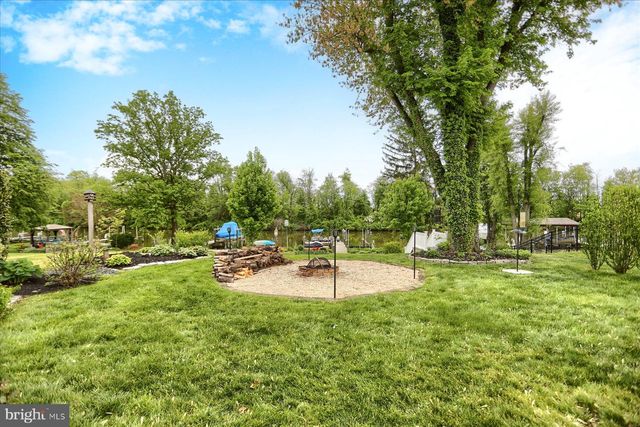 24 NEPTUNE DR, Joppa, MD 21085