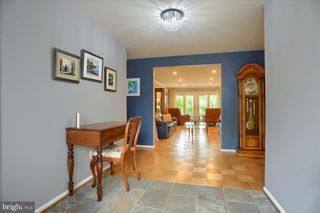 24 NEPTUNE DR, Joppa, MD 21085