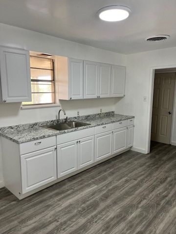 311 Harte, Iraan, TX 79744