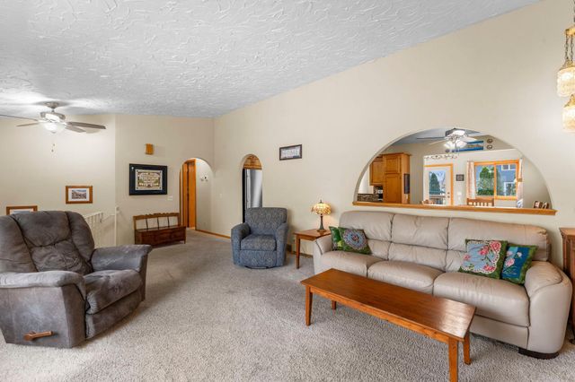 1848 133rd Lane NE, Ham Lake, MN 55304