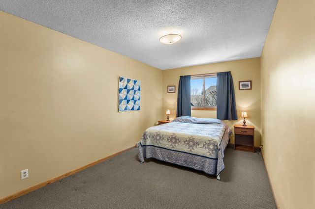 1848 133rd Lane NE, Ham Lake, MN 55304