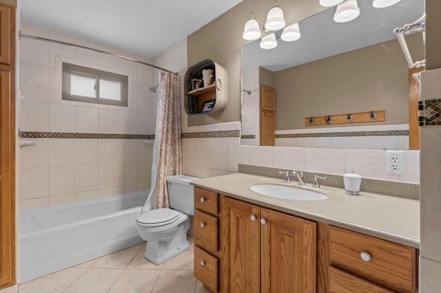 1848 133rd Lane NE, Ham Lake, MN 55304