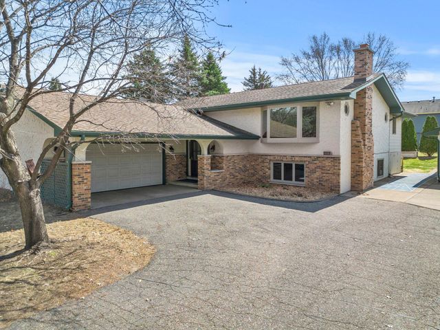 1848 133rd Lane NE, Ham Lake, MN 55304