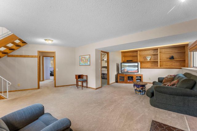 1848 133rd Lane NE, Ham Lake, MN 55304