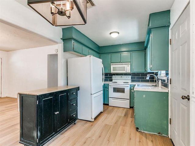 600 E Cherry Street, Noble, OK 73068