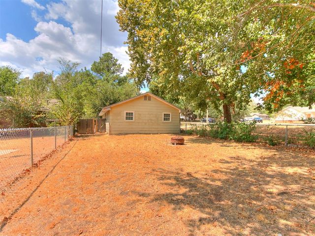 600 E Cherry Street, Noble, OK 73068